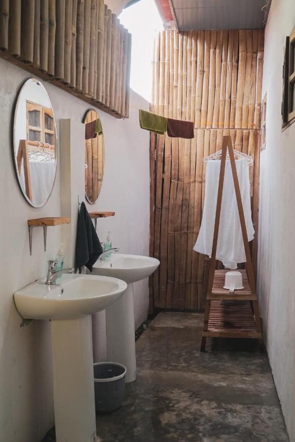 מואלבואל Ohlala Hostel מראה חיצוני תמונה