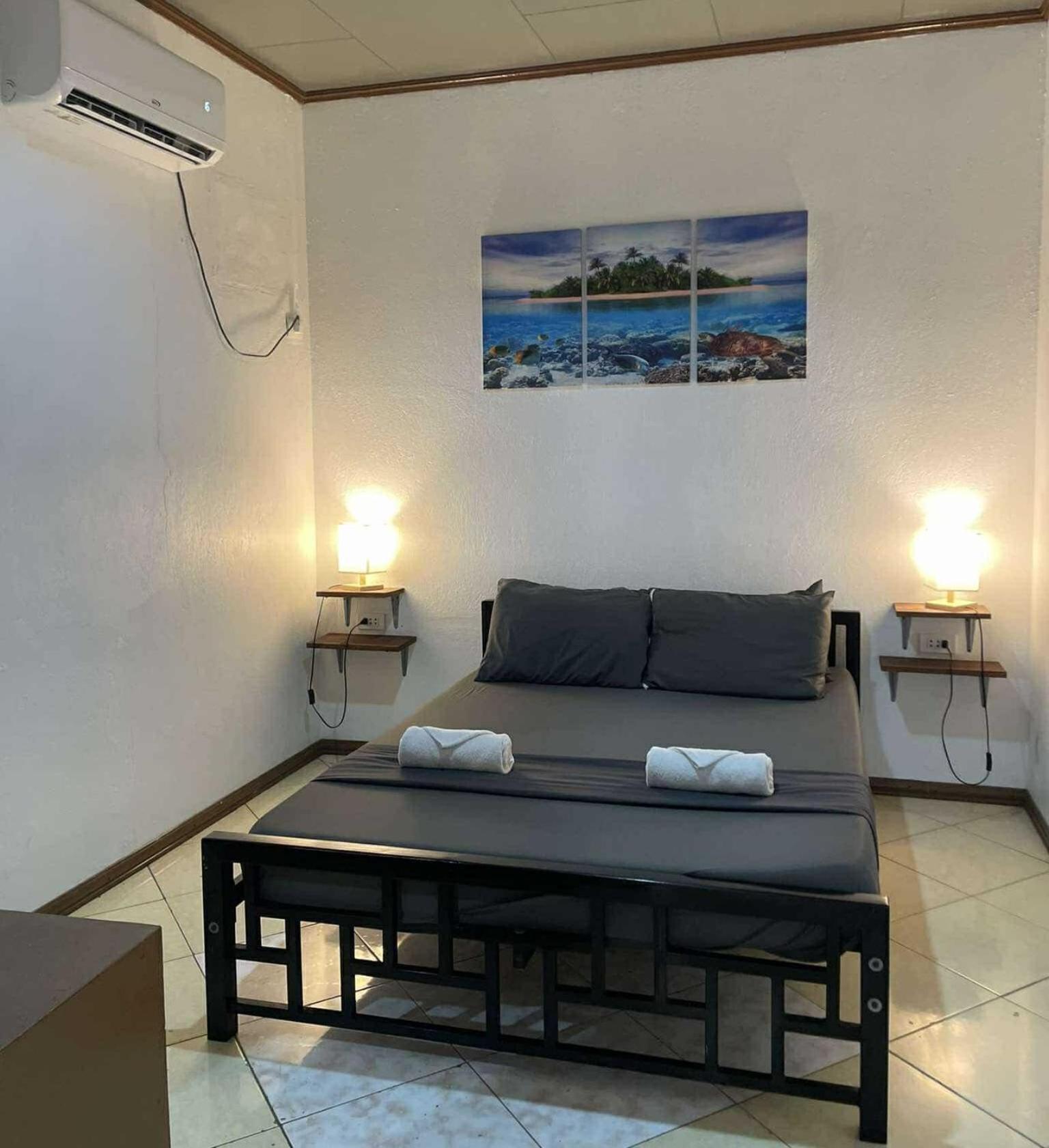 מואלבואל Ohlala Hostel מראה חיצוני תמונה